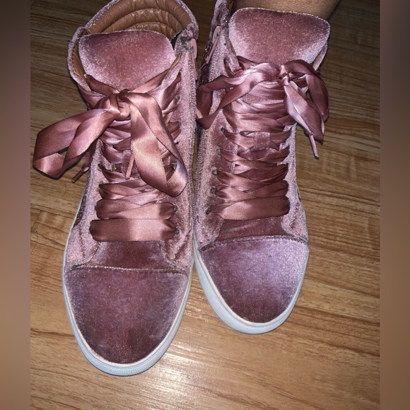 Steve Madden Shoes size 8 - Picture 9 of 15